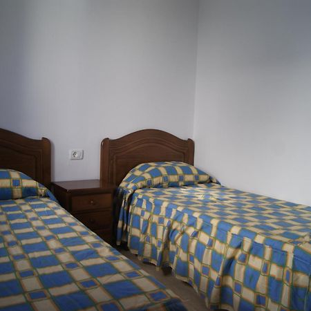 Apartamentos Los Saltos Ла-Рестінґа Номер фото
