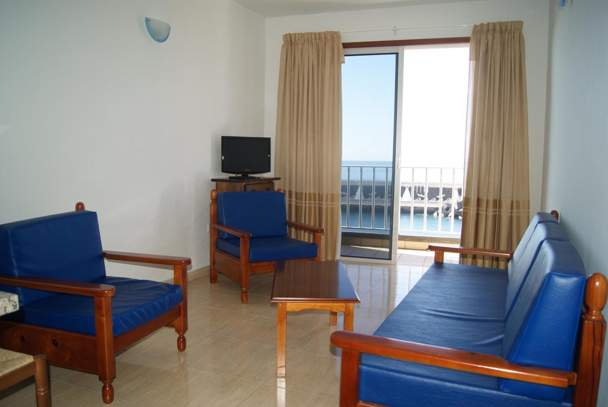 Apartamentos Los Saltos Ла-Рестінґа Номер фото