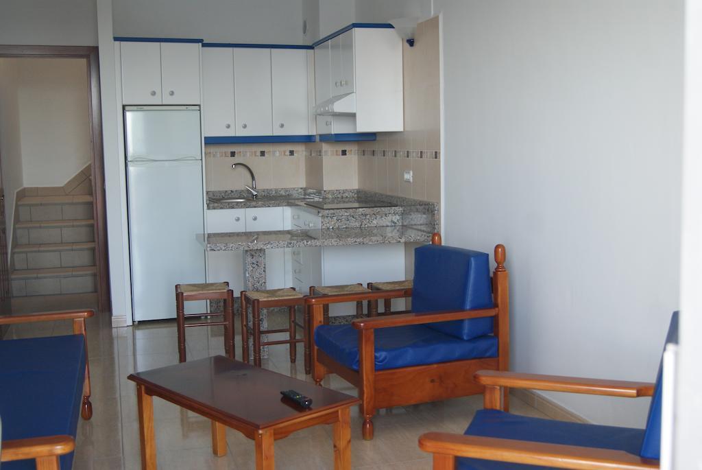 Apartamentos Los Saltos Ла-Рестінґа Екстер'єр фото